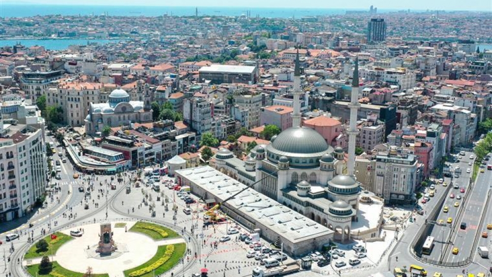 Erdoğan, Taksim Meydanı'nda caminin açılışını yaptı