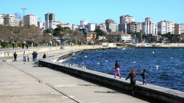 İSTANBUL'UN GÖZDE SEMTİ KADIKÖY