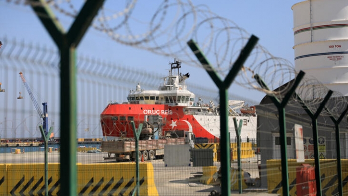 Üst düzey AB yetkilisi limana dönen Türk gemisini övdü